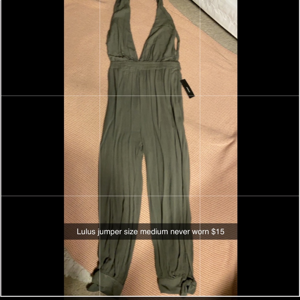 Lulu’s jumpsuit never worn